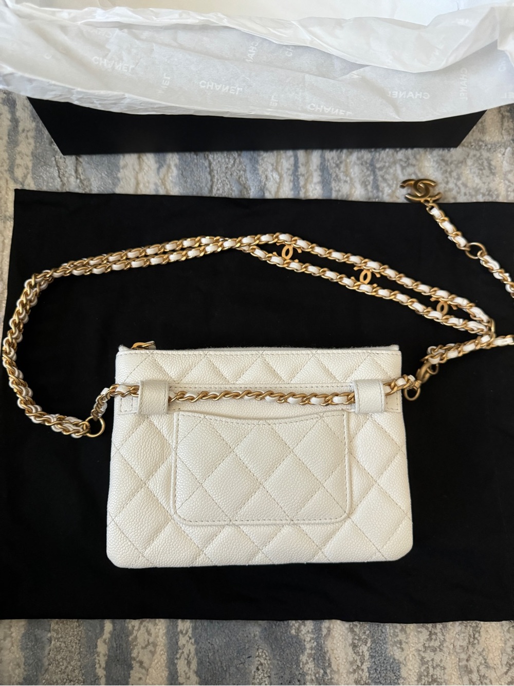 Chanel White Quilted Leather Waist Bag - Gold Hardware & CC Logo - Picture 6 of 11